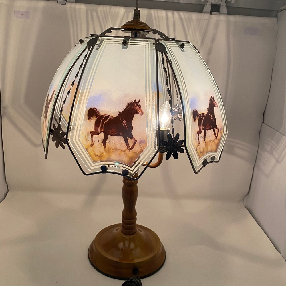 Vtg OK Lighting 3-Light Wild Mustang Horse Table Lamp Glass Panel Shade Western